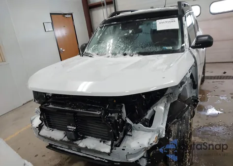 2024 Ford Bronco Sport Outer Banks z USA, uszkodzony, nr VIN 3FMCR9C66RRF58936